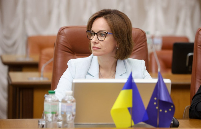 Уряд забезпечив підвищення соціальних стипендій для дітей-сиріт та дітей з малозабезпечених сімей