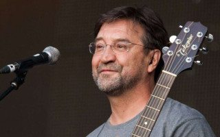 Дело лидера ДДТ Юрия Шевчука вновь зарегистрировали в российском суде