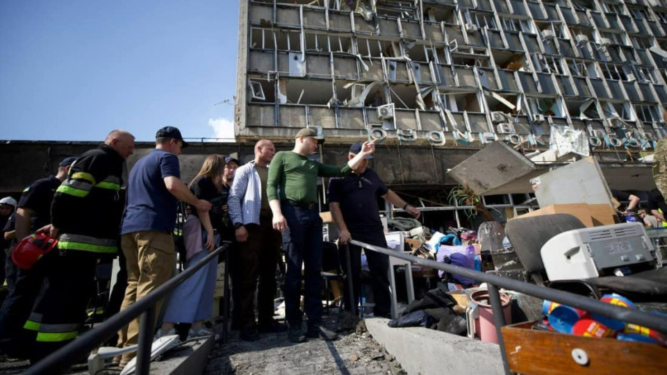 Поліція ідентифікувала ще двох дітей, які загинули під час ракетного удару по Вінниці – це хлопчики 7 і 8 років