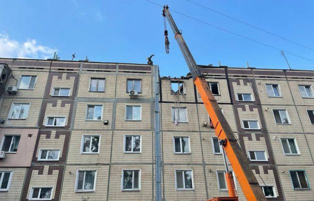 Війська РФ обстріляли Нікополь з «Градів»: пошкоджено 12 будинків, фото