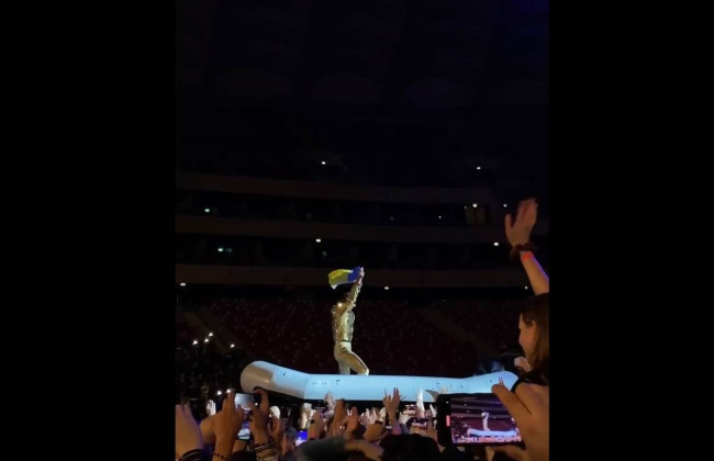 Rammstein подняли украинский флаг на своем концерте в Варшаве, видео