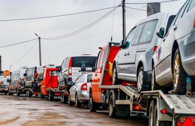 У «Слузі народу» пропонують повернути пільгове розмитнення авто не дорожче 2 мільйонів гривень і не для всіх