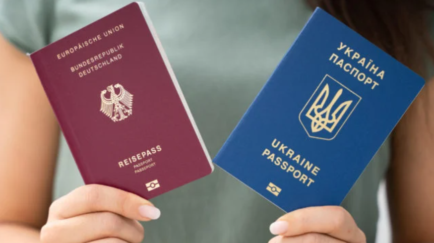 Множественное гражданство для украинцев: власть подготовила ряд проектов
