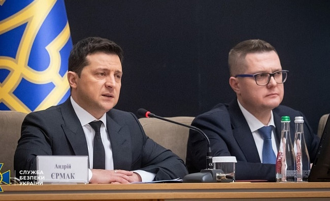 Усунення - не звільнення: що означає Указ Зеленського стосовно Івана Баканова