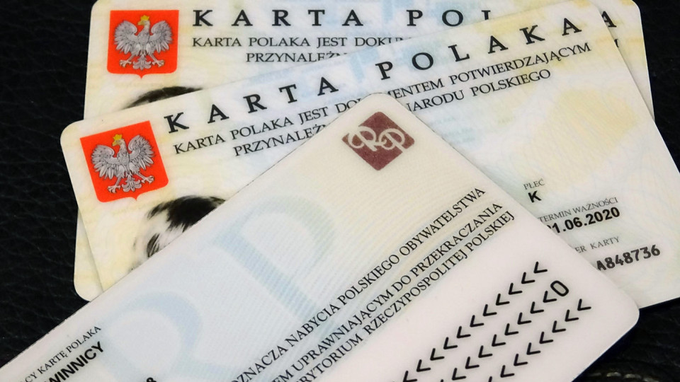 Українцям спростили процедуру отримання Карти поляка: що слід знати