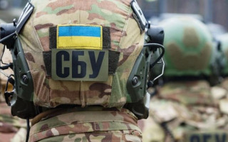 СБУ викрила чиновника, який допоміг Рф перекинути бронетехніку з Криму до Херсонщини