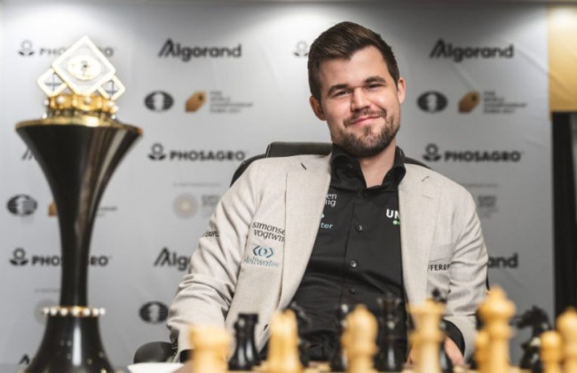 Норвежец отказался играть против россиянина за шахматную корону