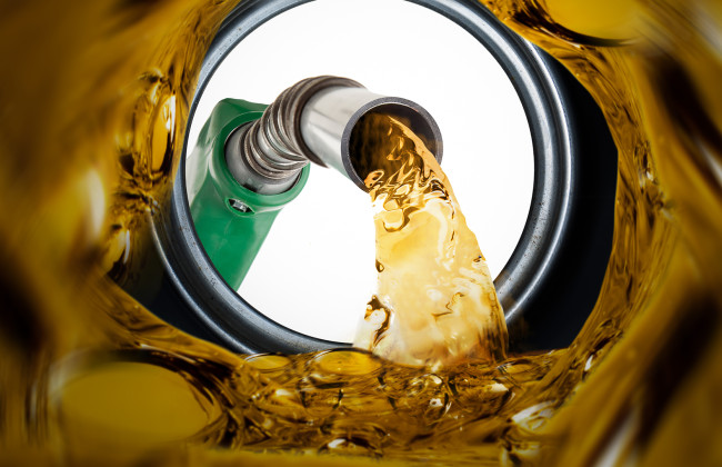 В Мінінфраструктури чекають на зменшення ціни дизелю на АЗС