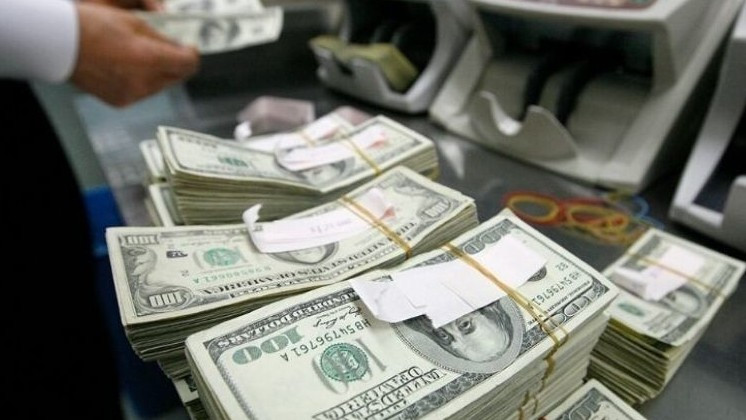 Громадяни зможуть купувати у банках безготівкову валюту