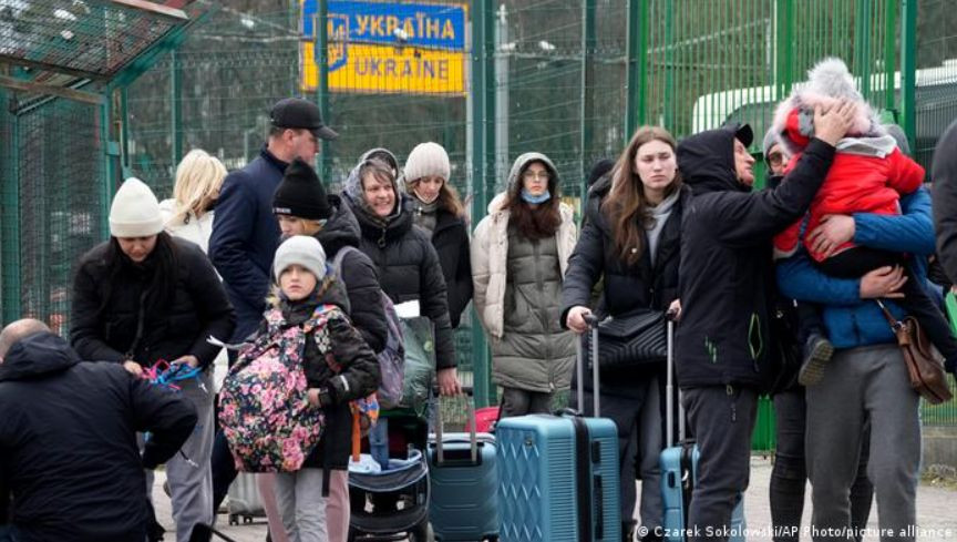 После изменений от НБУ украинцы не смогут перевести семьям и детям средства, необходимые для выживания за границей, а волонтеры не смогут закупить необходимые товары