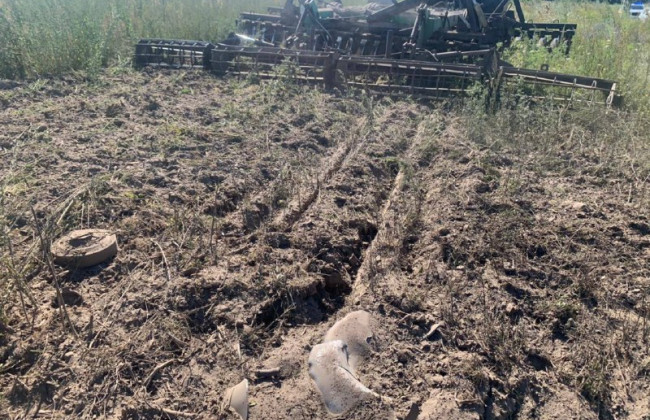 У Київській області на міні підірвався трактор