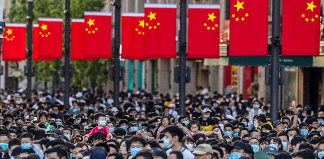 Населення Китаю почне скорочуватися до 2025 року: в чому причина