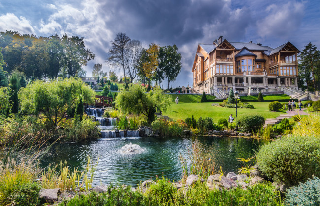 Резиденцію «Межигір'я» перетворюють на парк: Зеленський підготував указ