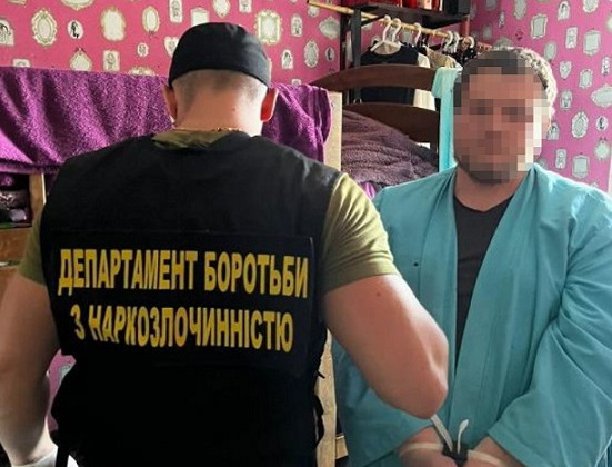 В Киеве группа наркодельцов зарабатывала на сбыте метадона до 2 млн гривен ежемесячно