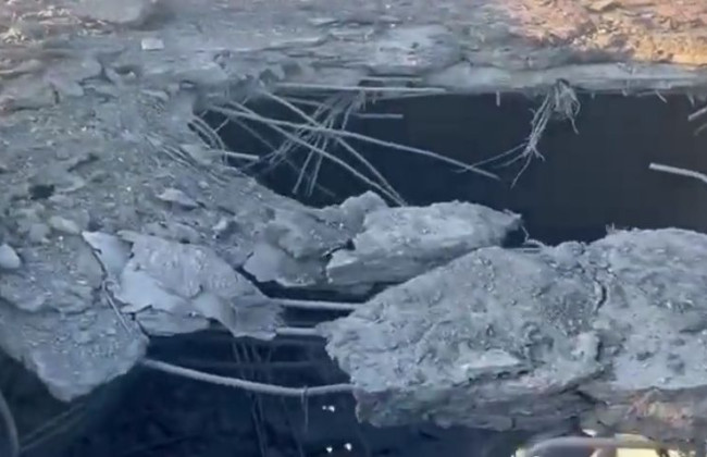 Як виглядає Антонівський міст після обстрілу: відео