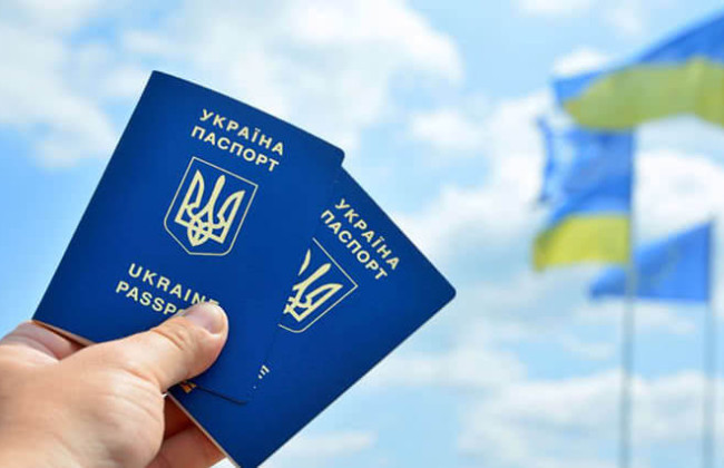 Консульський облік громадян України: що потрібно знати