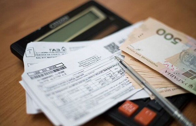 Рада на час воєнного стану заборонила стягувати борги за комунальні послуги з мешканців громад у зоні бойових дій або тих, що втратили житло