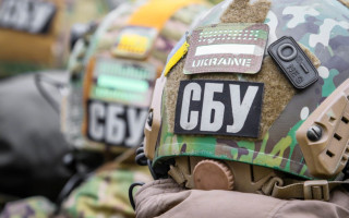 СБУ оголосила підозру зраднику, який відкрив центр видачі російських паспортів у Бердянську