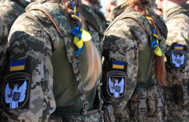 Чи загрожуть українкам штрафи за ухилення від військового обліку з 1 жовтня