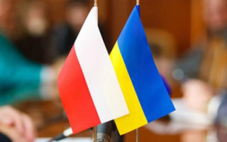 Рада прийняла закон про особливі гарантії для громадян Польщі