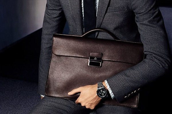 Суд відмовив у позові про скасування догани держслужбовцю, який перевищив свої службові повноваження