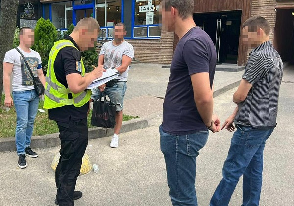 В Киеве задержан мужчина с партией кокаина на 6 миллионов гривен