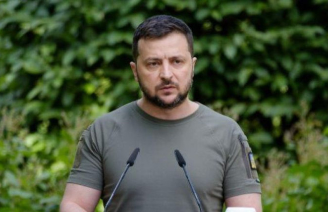 Зеленский призвал людей выезжать из Донецкой области