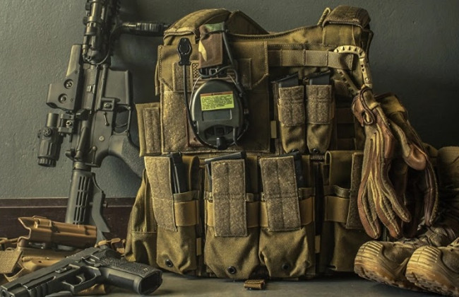 Торговал военной амуницией: в Киеве задержали «дельца», продававшего гумпомощь