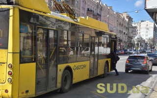 У Києві транспорт не працюватиме під час тривоги: чи потрібно сплачувати за проїзд повторно