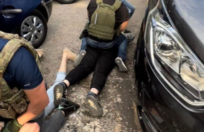 В Одесі затримали небезпечну банду, яка тероризувала місцеве населення: відео