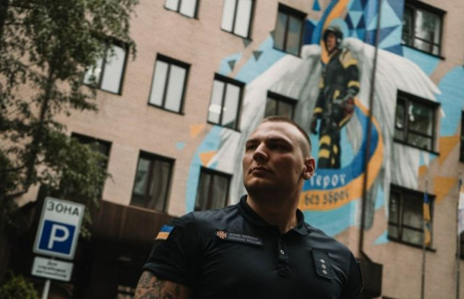У Києві з'явився мурал на честь героїв ДСНС, фото
