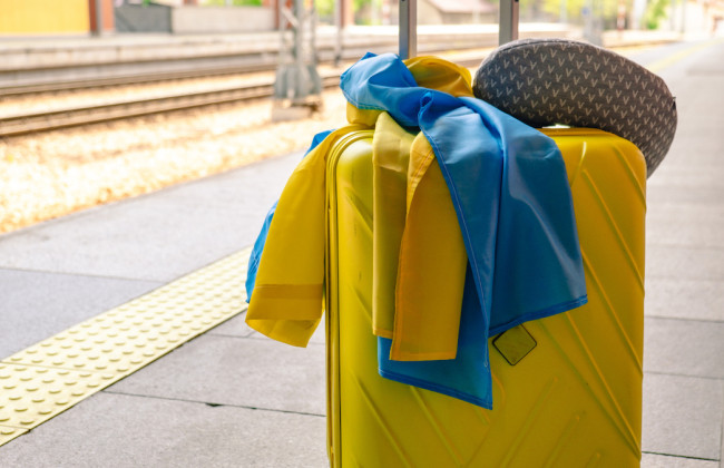 Украинцам за границей могут начать выплачивать двойную финансовую помощь