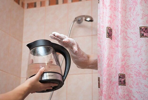 У деяких районах Києва днями почнуть включати гарячу воду