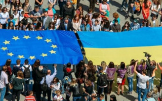 Обіцяні Україні 8 млрд євро європейці дадуть здебільшого у вигляді кредитів