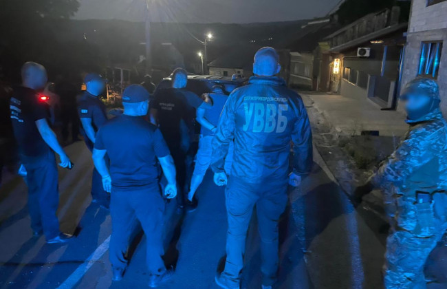 Незаконне переправлення чоловіків через кордон: затримали двох закарпатців