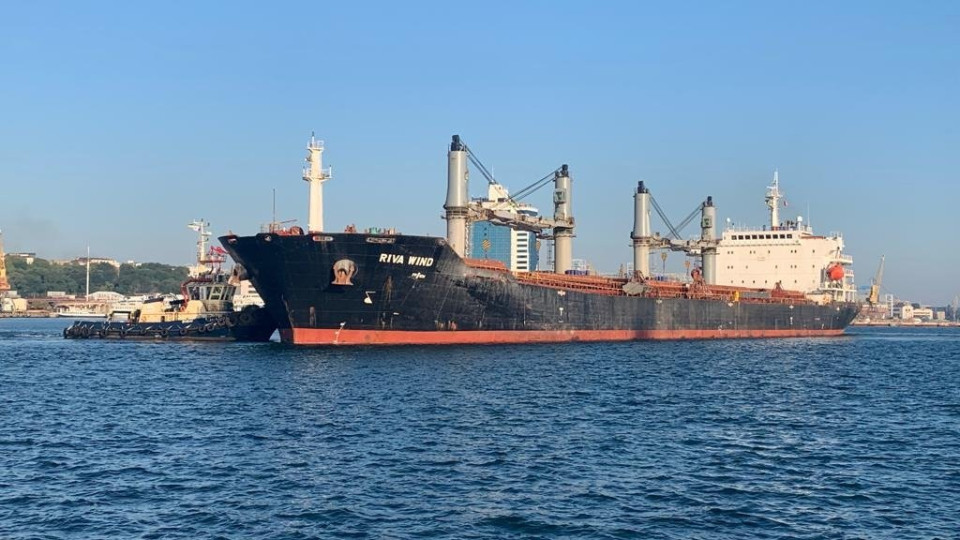 «Зернова ініціатива»: другий караван суден із зерном вийшов із українських портів