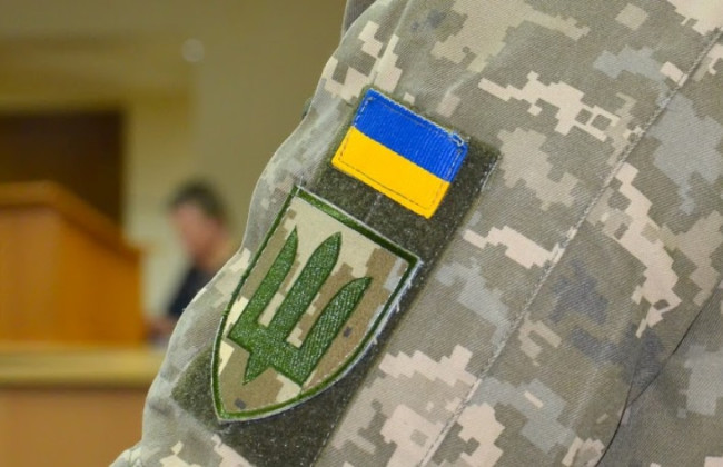 Спори щодо оскарження військовослужбовцями рішень, дій, бездіяльності відомчих житлових комісій належать до юрисдикції адмінсудів: ВП ВС