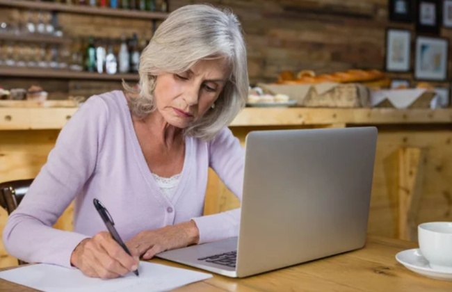 Как пенсионеру подать заявление на перерасчет пенсии онлайн