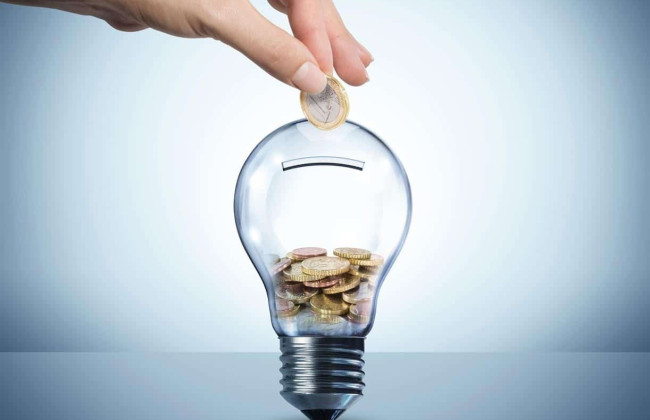 За неоновые вывески и открытую дверь – штраф: на какие меры пойдут страны ЕС ради экономии электроэнергии