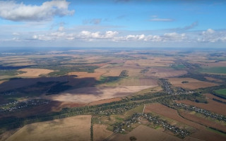 У Білорусі пролунали вибухи на аеродромі, де базуються російські літаки: що відомо