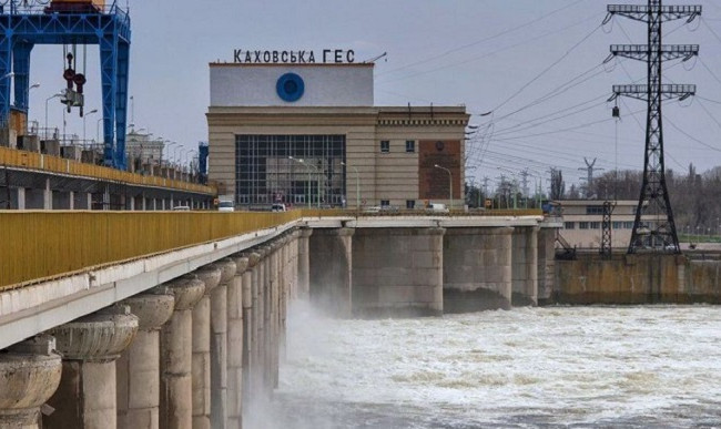 Каховський міст непридатний для використання: ЗСУ вивели його з ладу