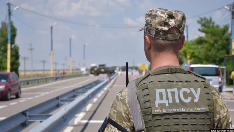 В Україні запустять електронну чергу для перетину кордону, — Шмигаль