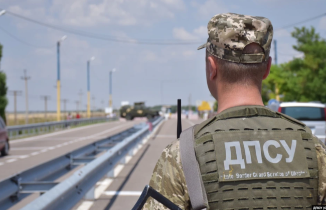 В Україні запустять електронну чергу для перетину кордону, — Шмигаль