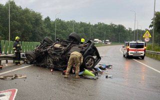 На трасі Київ-Чоп сталася аварія: рух у напрямку Житомира зі столиці ускладнений