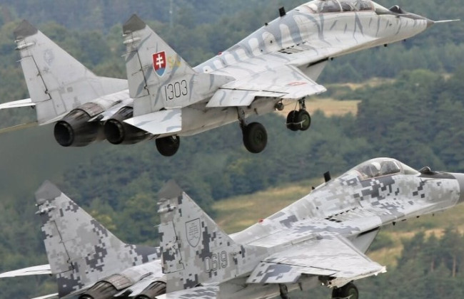 Словаччина передасть Україні свої винищувачі