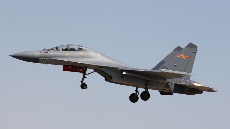 Китай ввел свои самолеты в зону действия ПВО Тайваня
