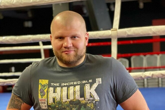 Український боксер «Халк» здобув перемогу над екссуперником Кличка, Джошуа та Ф’юрі: відео