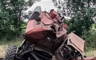 У Сумській області комбайн підірвався на міні