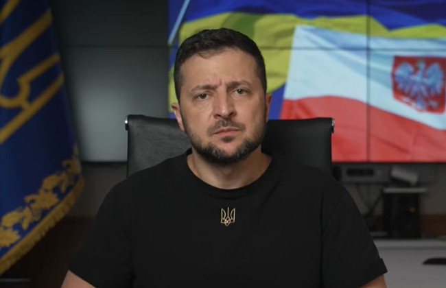 Зеленський привітав Польщу з Днем Збройних сил польською мовою, відео