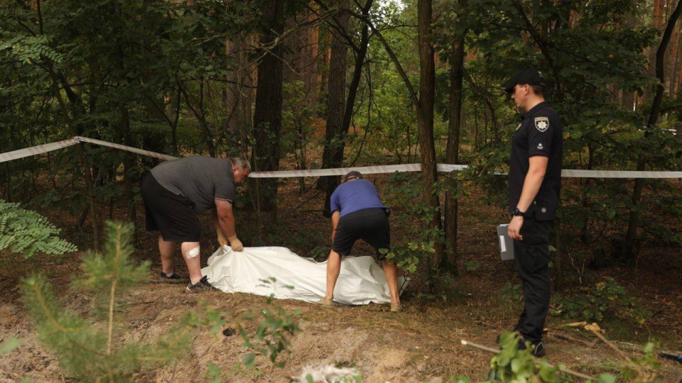 Под Бучей нашли тело еще одного убитого мирного жителя